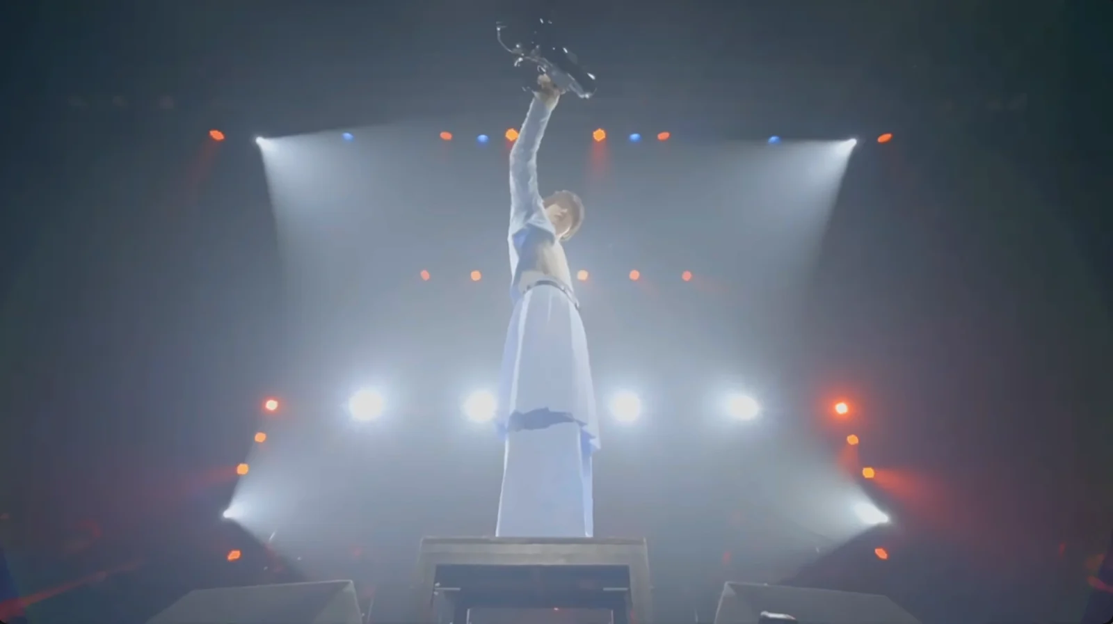 エンターテインメントのライブ・ステージ映像の一場面